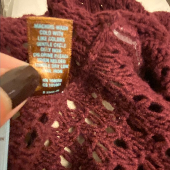 Lane Bryant Burgundy Size 14/16 Crochet Knit Button Down sweater Belted - Picture 9 of 9